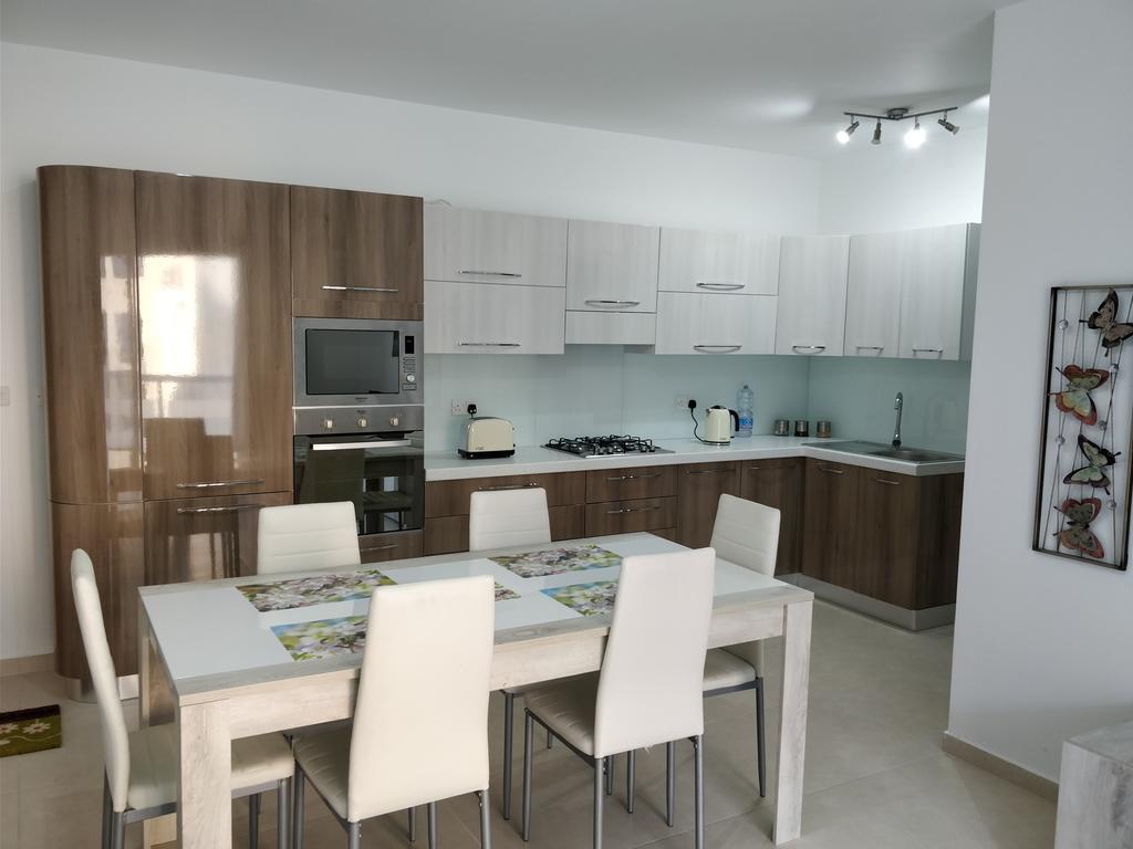 Ferienwohnung Sunstone Court St. Paul's Bay Exterior foto